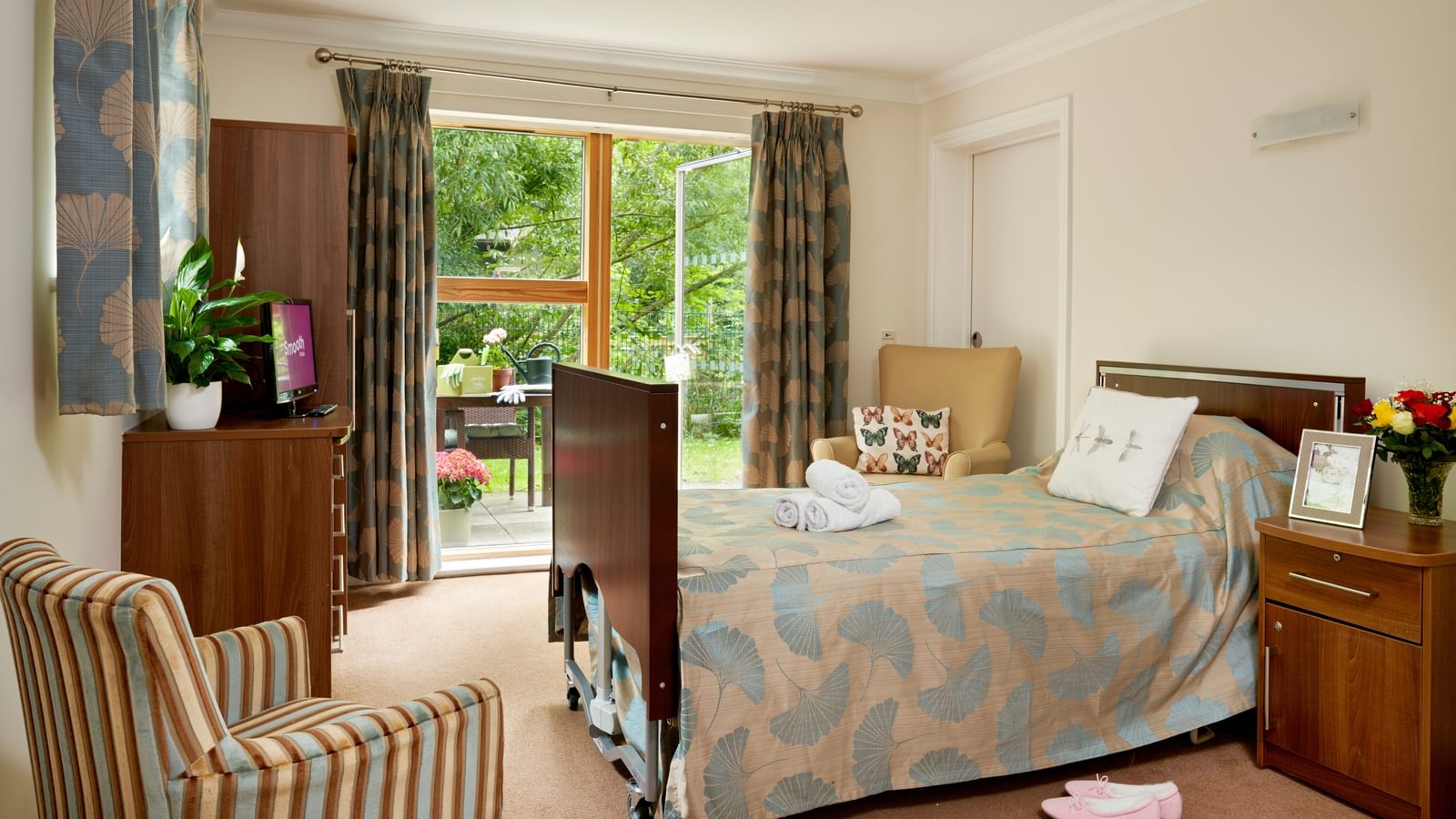 Whittington House Care Home in Cheltenham, Gloucestershire Woodlands Garden bedroom for care home resident