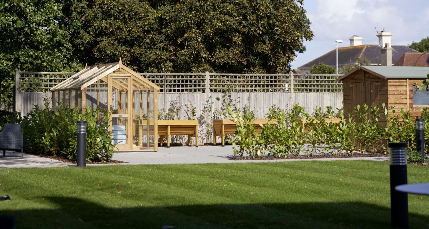 Tarring Manor Garden