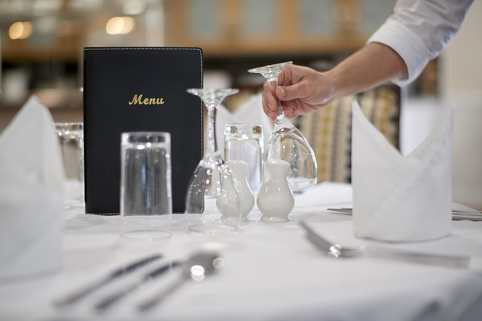 Menu and tableware