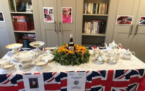 Delicious treats for Broadbridge Park residents to celebrate the Platinum Jubilee