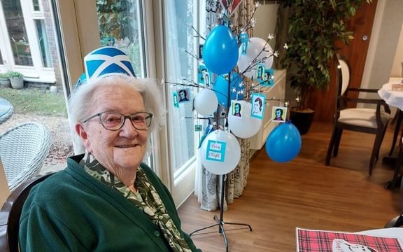 Homefield Grange Residents Celebrating Burns Night