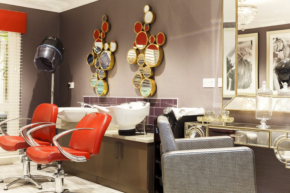 Kingsclear care home hairsalon 1 2713x1809