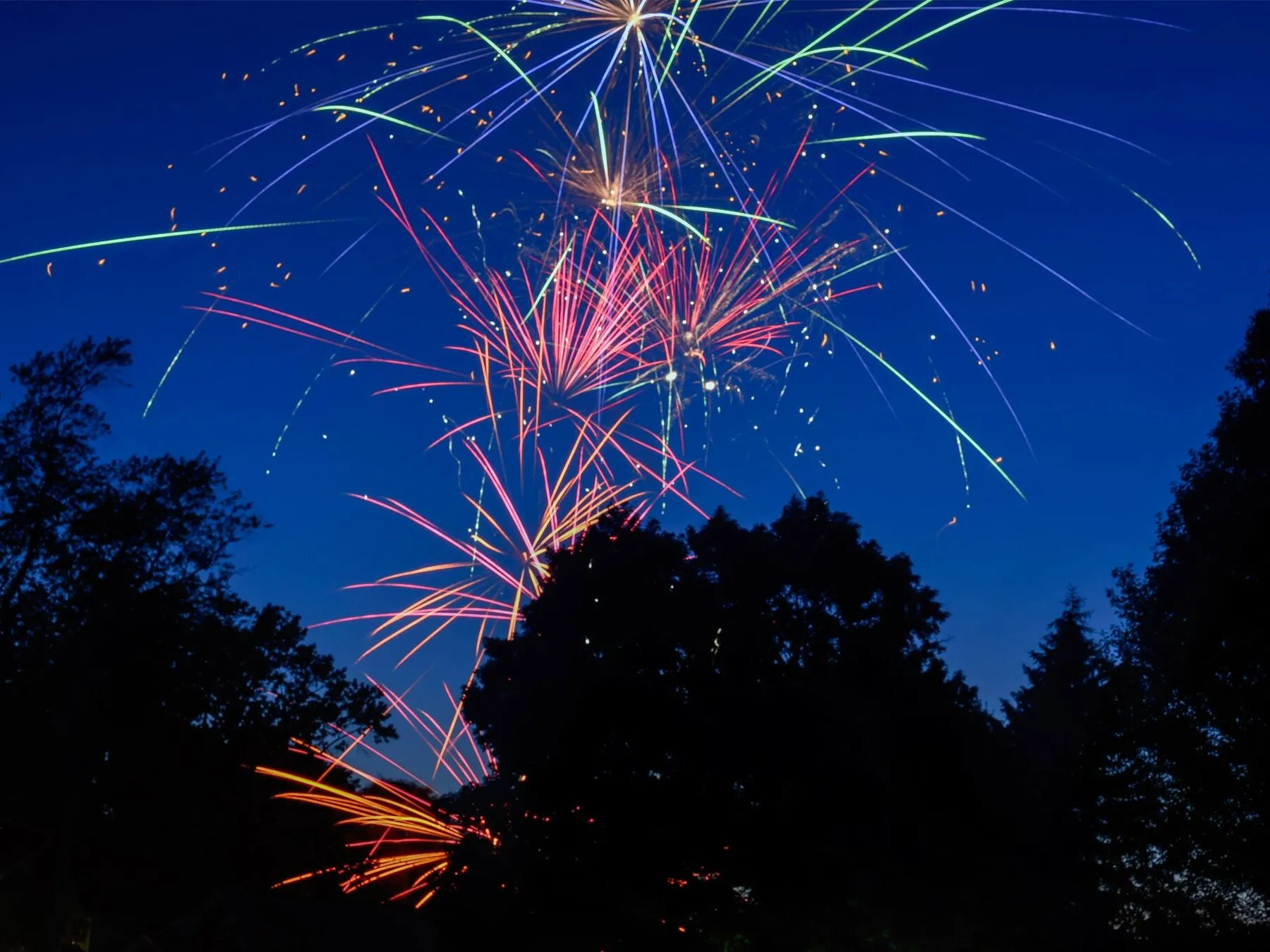 Christopher paul high D078 G Cx IIVY unsplash