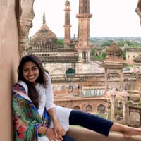 On a trip to Bada Immambara with my language partner. The Bada Immambara is a mosque complex that was built in 1784. It also has a massive maze called Bhul-bhulaiya, translating to "the labyrinth," which leads to an amazing view at the top of the Bada Immambara.