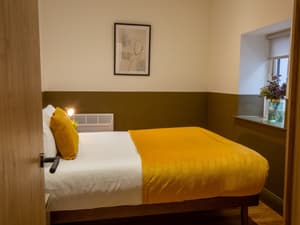 Oak Wood Apartment | Luxurious First Double Bedroom Sleeps 2