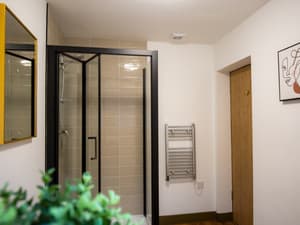Aspen Apartment | Modern Bathroom With Walk In Shower