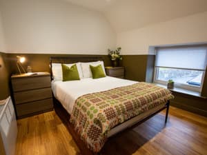 Hazel Apartment | Cosy Double Bedroom Sleeps 2