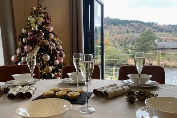 Spend Christmas in a holiday lodge on the banks of the river Conwy | Nadolig Llawen / Merry Christmas!