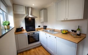 Holly Cottage | Fully Functioning Kitchen