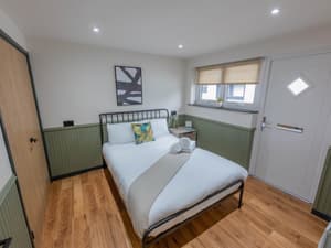 Wild Privet Cottage | Luxurious Double Bedroom Sleeps 2