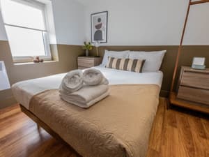 Elder Cottage | Luxurious Double Bedroom Sleeps 2
