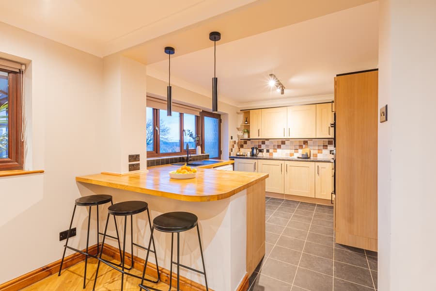 Kestrel Cottage Kitchen and Breakfast Bar