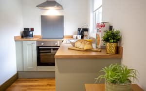 Maple Cottage | Fully Functioning Kitchen