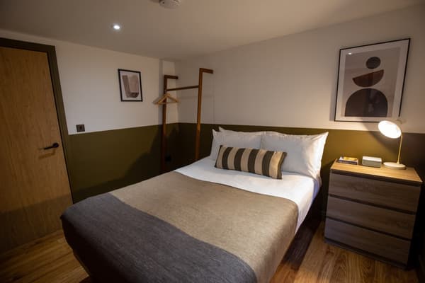 Chestnut Cottage | Relaxing Double Bedroom Sleeps 2