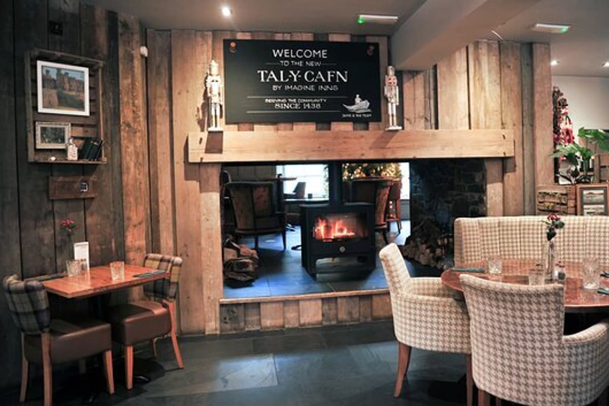 Tal y Cafn | 7 best places to eat in Snowdonia near RWST