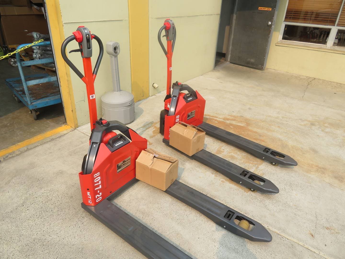Linde Electric Pallet Jacks for Sale