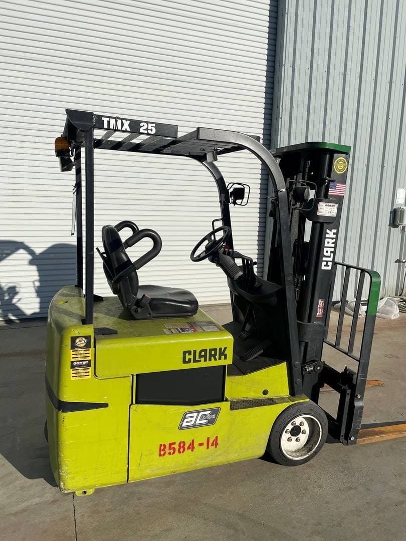 2014 Clark TMX25