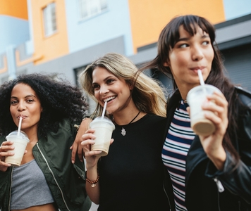 girls drinking iced coffee