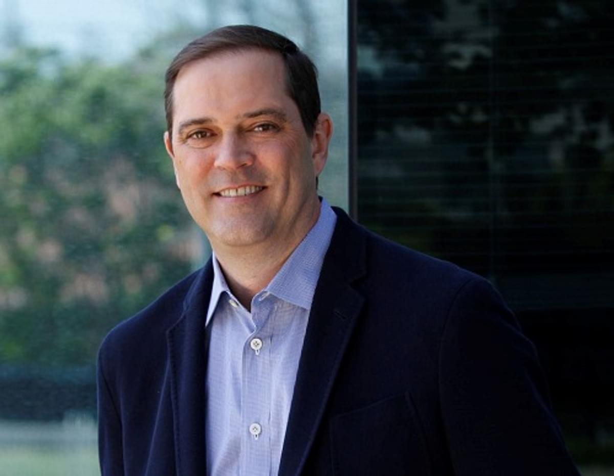 Cisco CEO Chuck Robbins geeft gas image