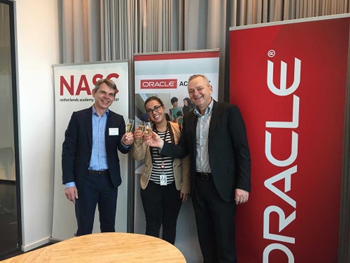 Oracle Academy en niet-commerciële opleidingen werken samen image