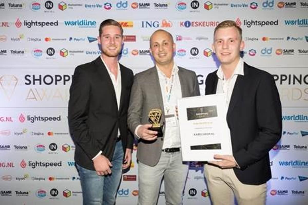 Kabelshop.nl wint wederom publieksprijs Shopping Awards XS 2017 image