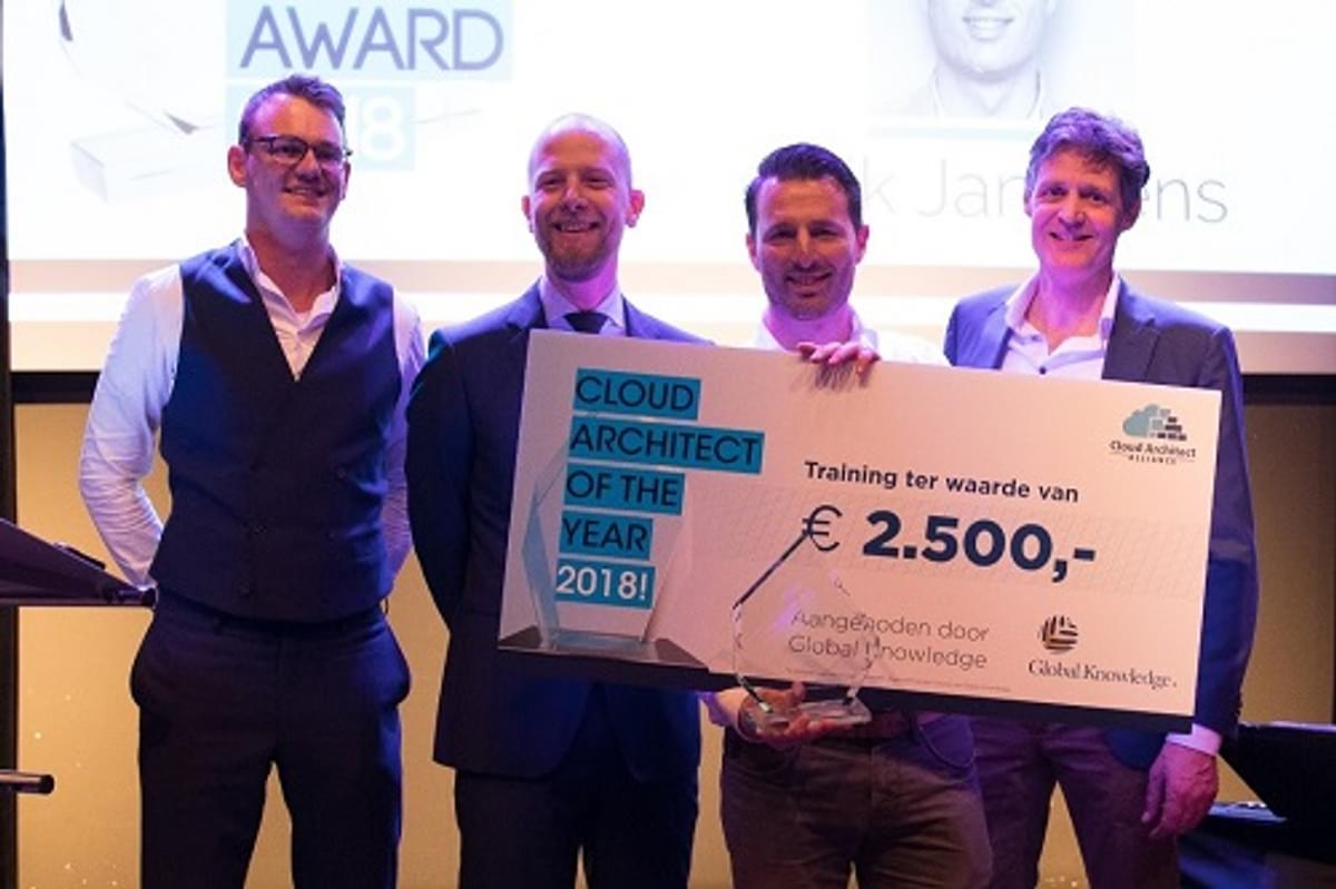 Erik Janssens de grote winnaar bij Cloud Architect of the Year 2018 image