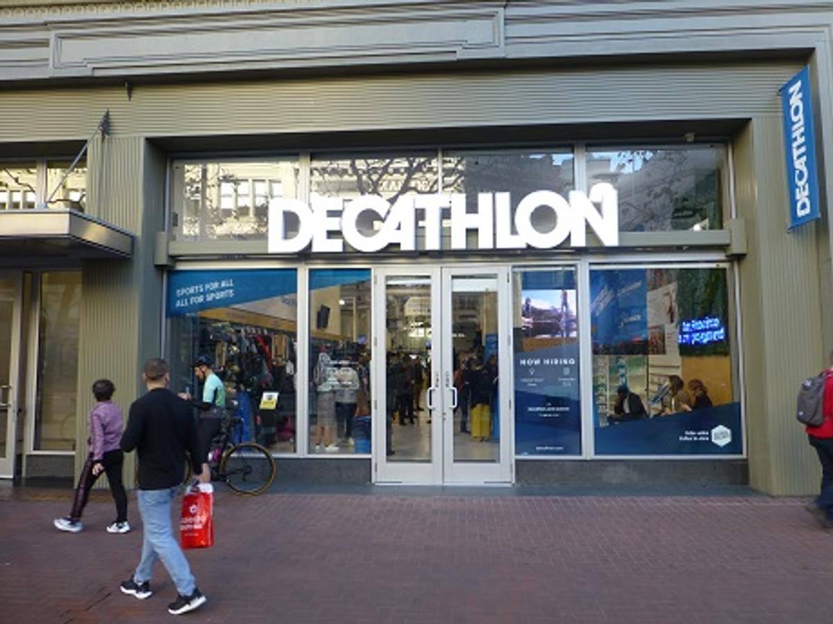 Decathlon integreert digitale en fysieke winkel image