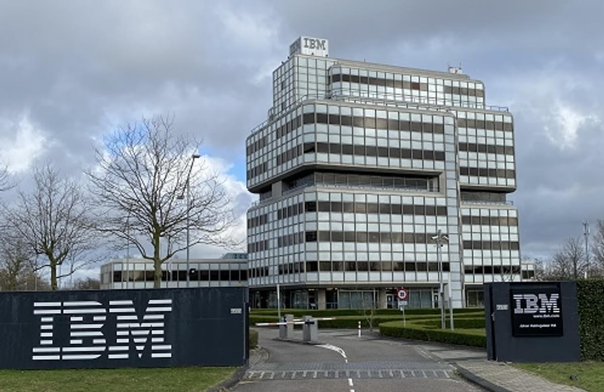 Aegon zet levensverzekeringpolissen in IBM Cloud image