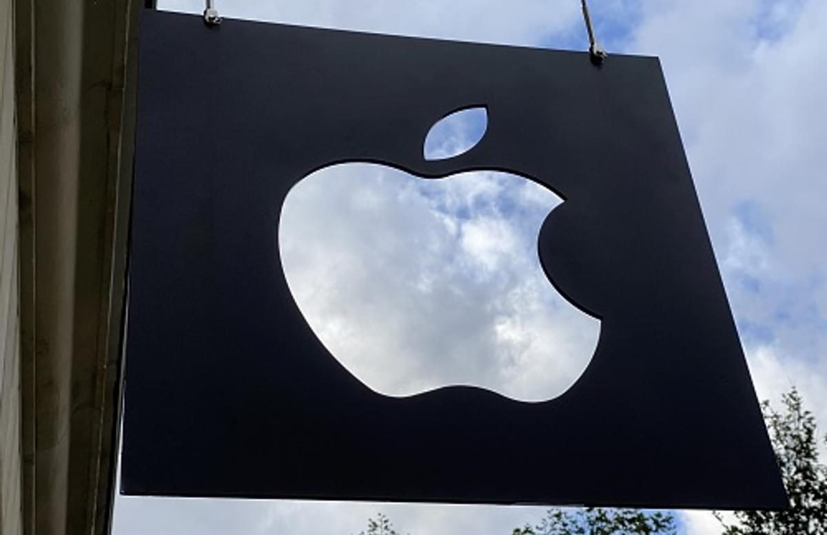 Apple zet vaart achter schone energie image