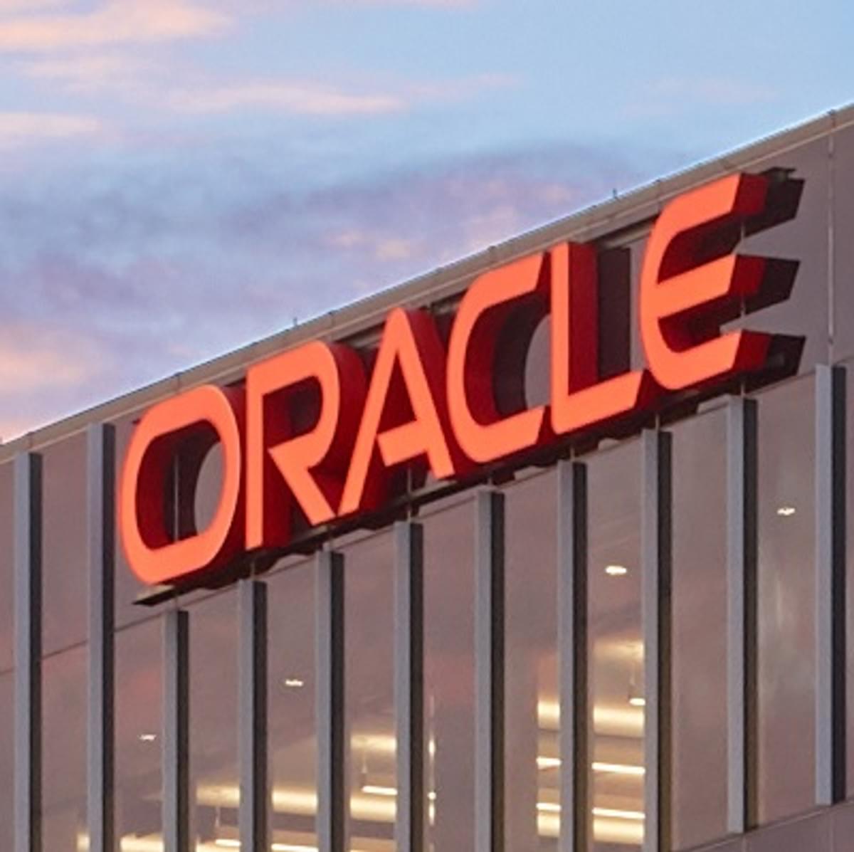Oracle ontvangt Ukraine Peace Prize image