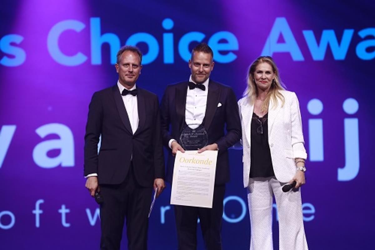 Michel van Teijlingen ontvangt Dutch IT-channel Editors Choice Award image