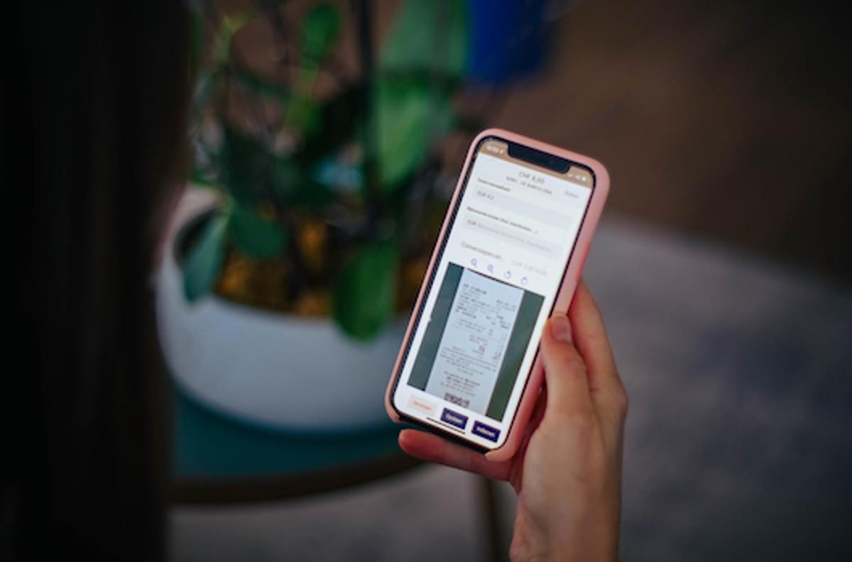 Yokoy en Blue dot gaan samenwerken image