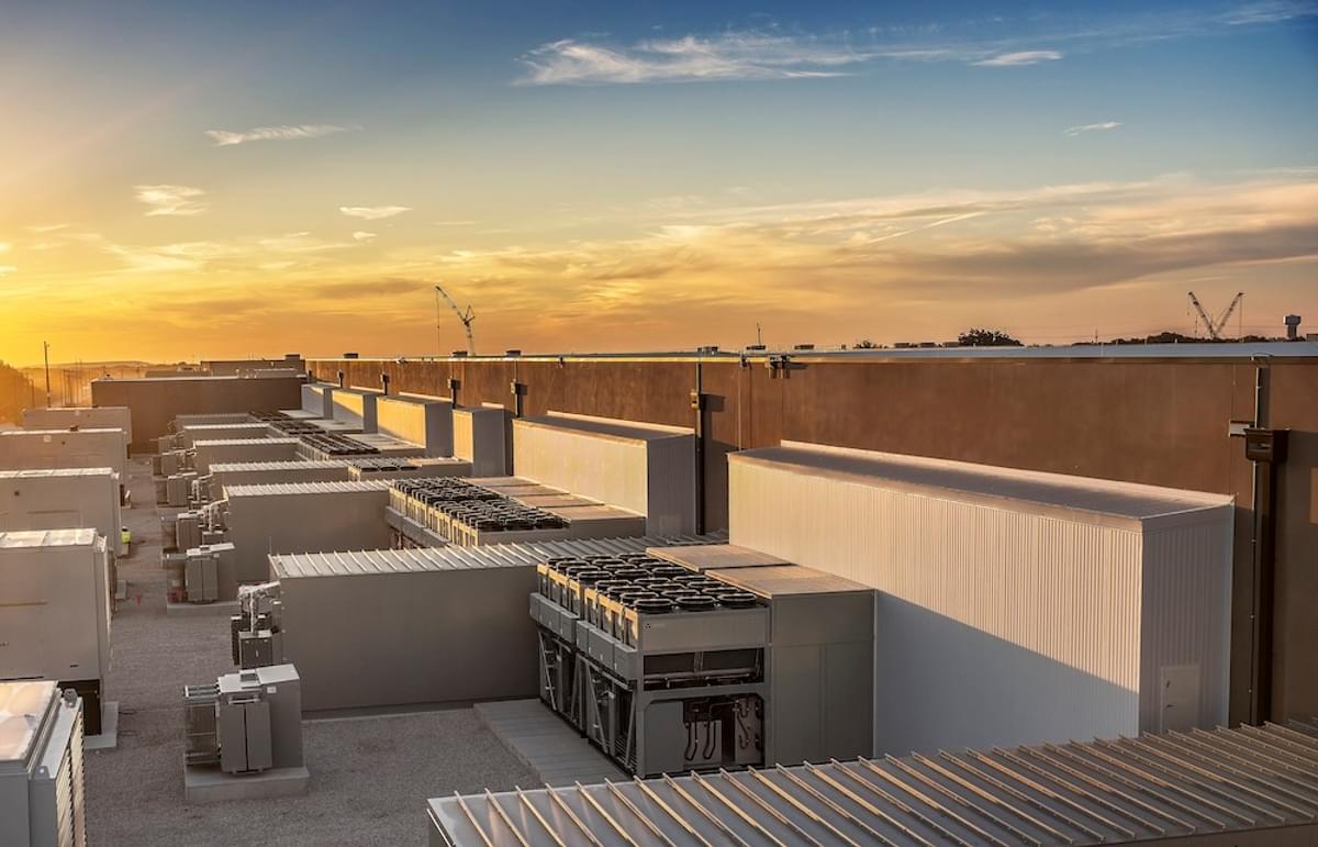 Vertiv en Compass Datacenters combineren vloeistof- en luchtkoeling in één systeem image