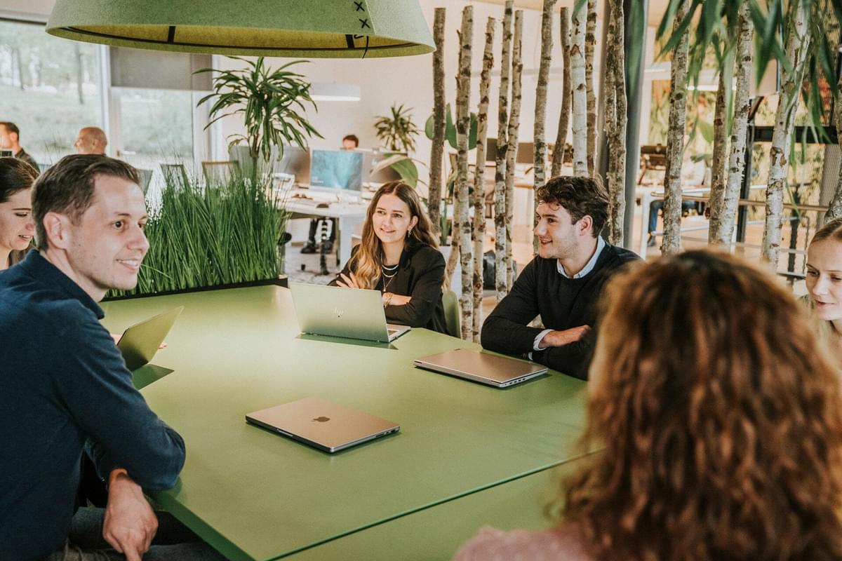 Meer werkplezier en minder stress: hoe de inzet van AI écht het verschil kan maken op de werkvloer image