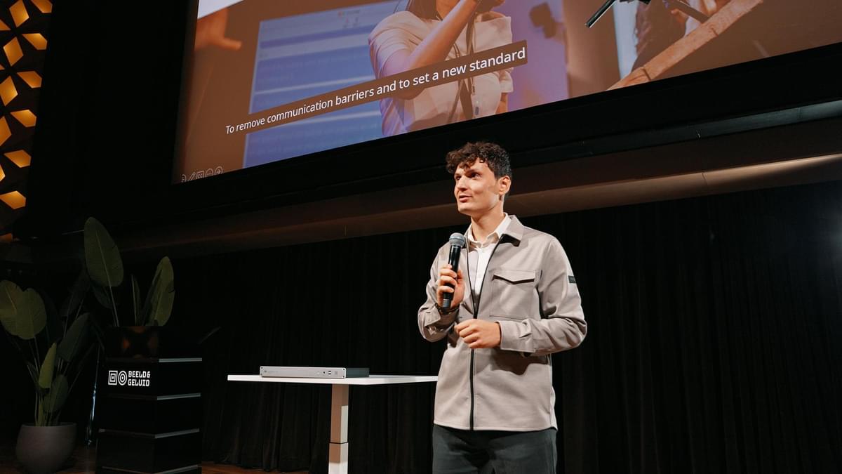 Evenementen toegankelijk voor doven, slechthorenden en anderstaligen met Speaksee image