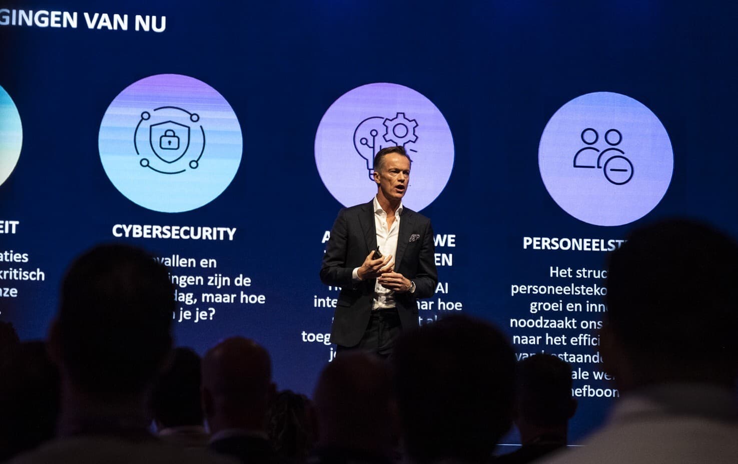 Maarten van Montfoort - FF Interstellar - FV