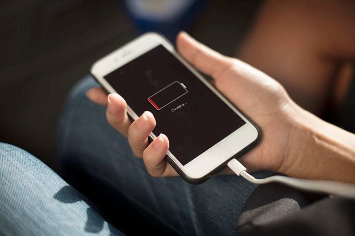 FBI waarschuwt tegen gebruik openbare oplaadstations voor mobiele telefoons image