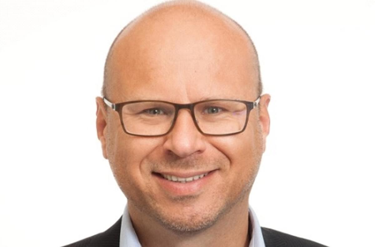 Patrick Groot Nuelend Head of Vertical Markets & Strategy Extreme Networks EMEA image