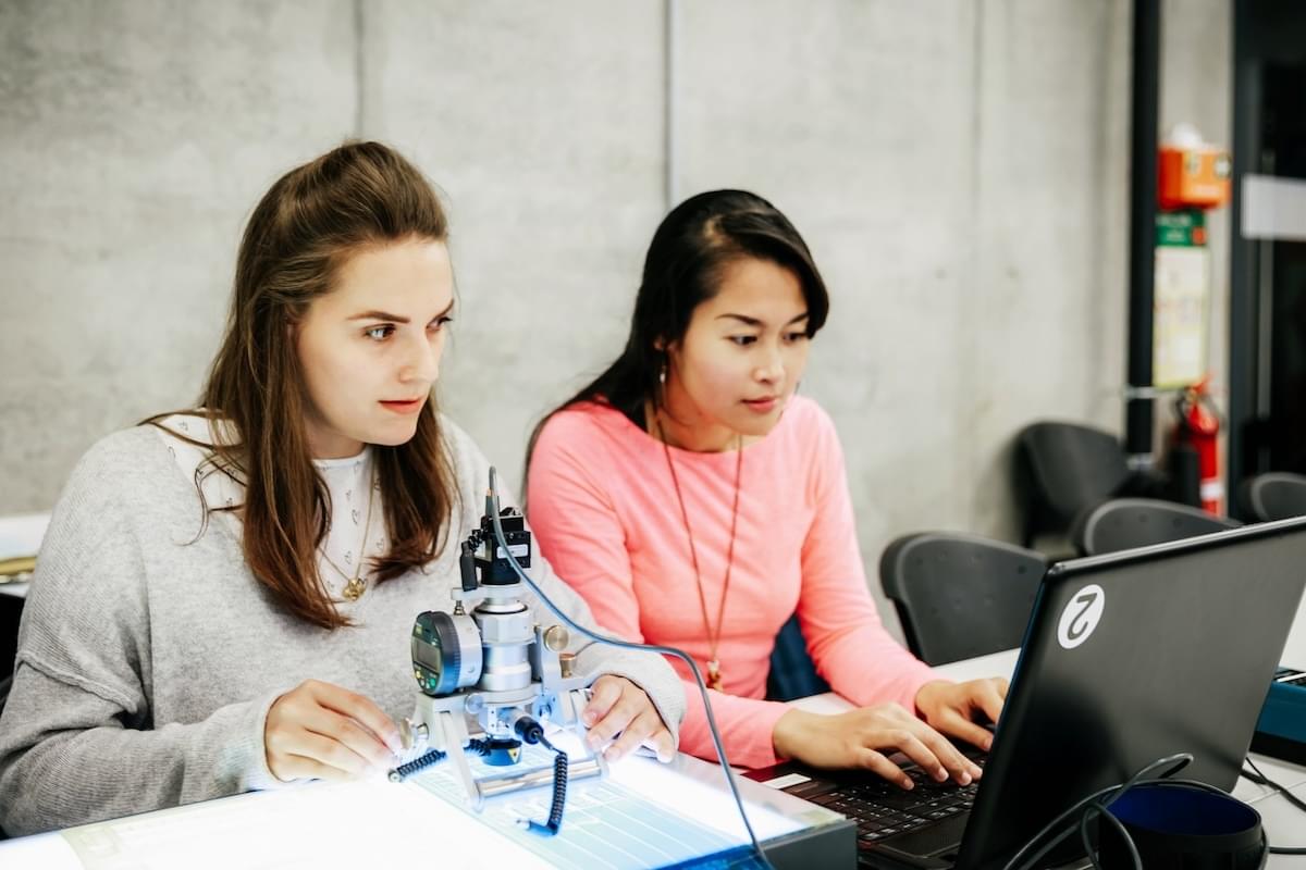 Girls’ Day 2024: “Vrouwen spelen grote rol in ontwikkeling nieuwe technologie” image