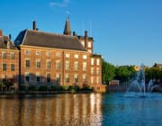 Debat over Digitaliseringsstrategie: Staatssecretaris benadrukt groei en samenwerking