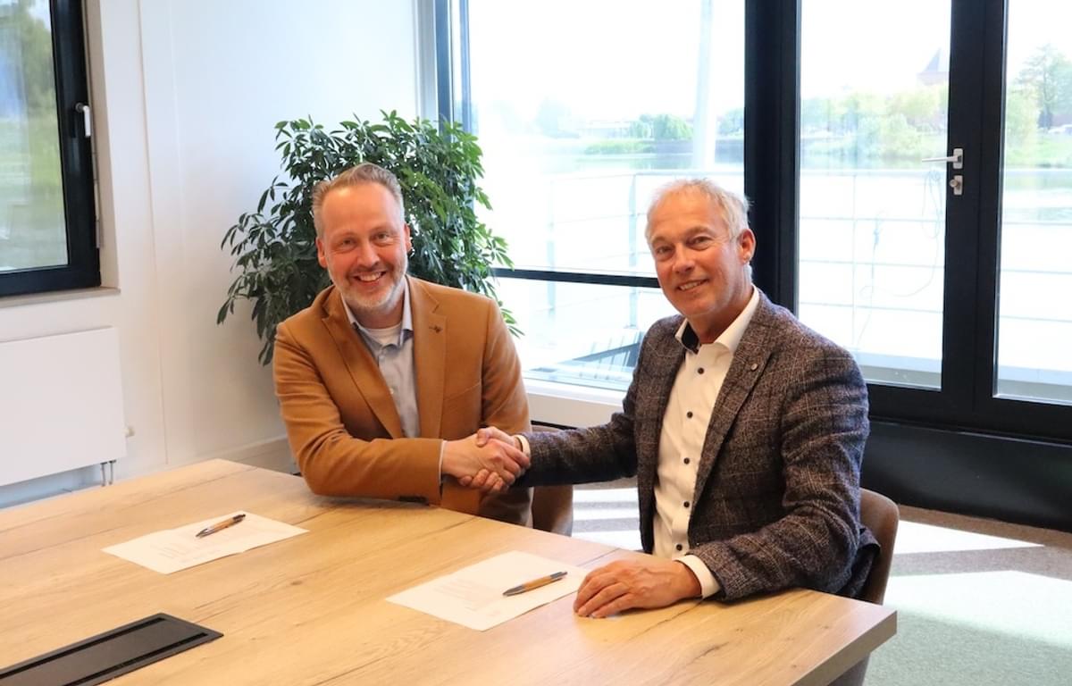 Protinus IT en Intrakoop tekenen nieuw contract image