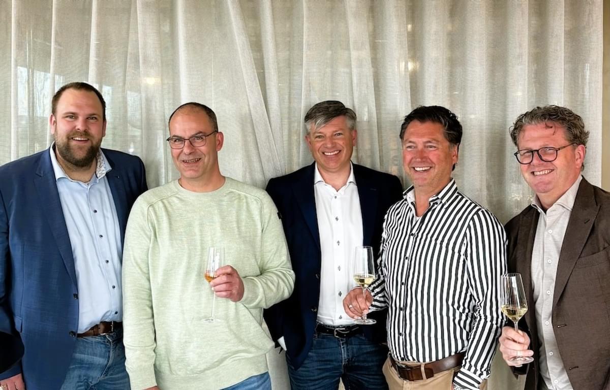 Riverdam versterkt Smizer met meerderheidsbelang in Accensys image
