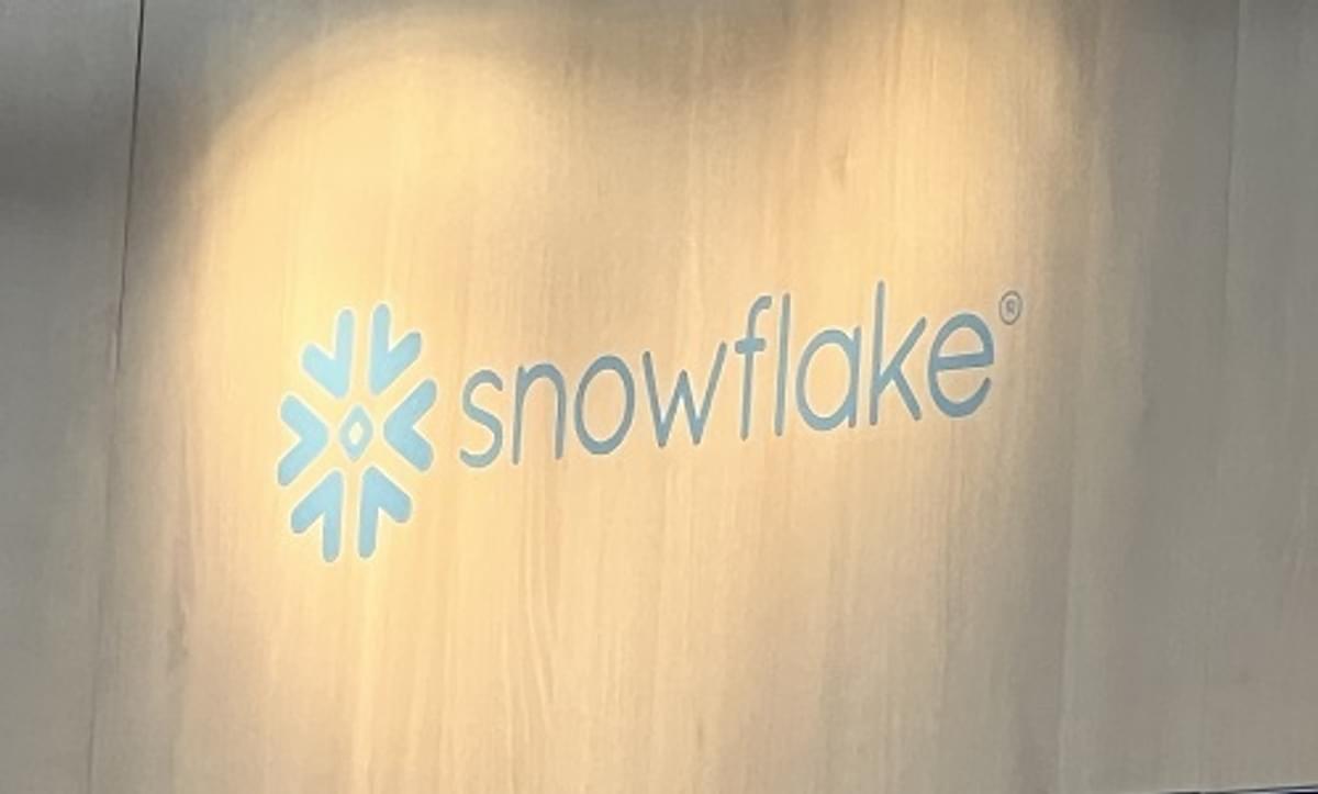 Snowflake neemt Samooha over image