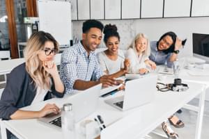 SURF tegen onderwijs- en onderzoeksinstellingen: gebruik Microsoft 365 Copilot niet