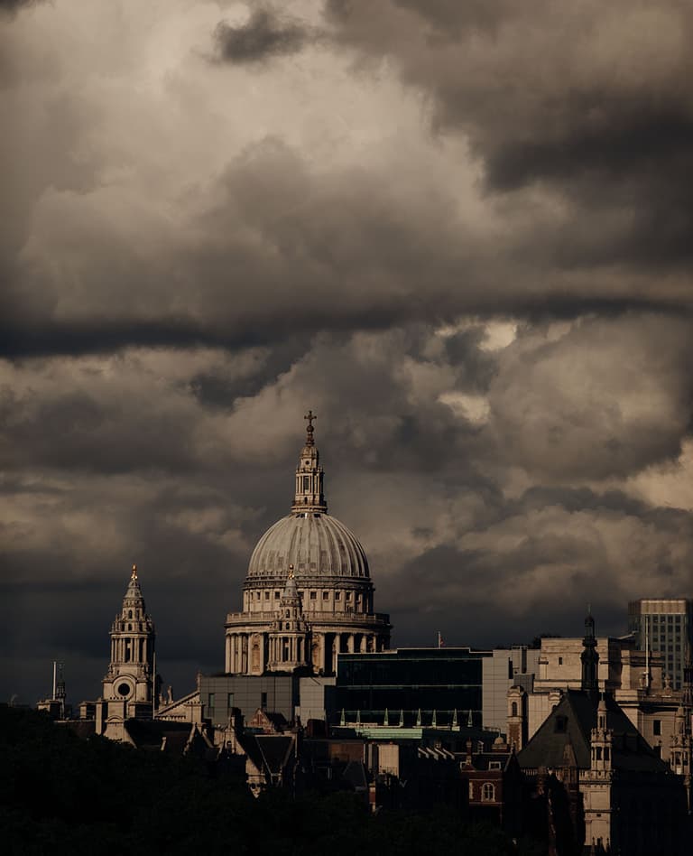Johnstons of Elgin Sam Salter London Clouds