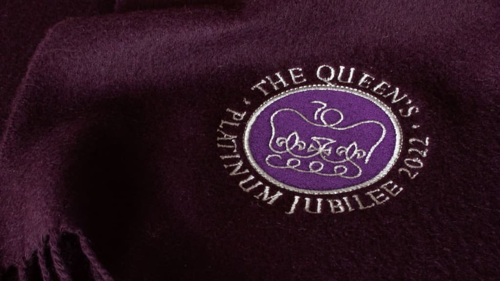 HM Queen Elizabeth II Platinum Jubilee Emblem