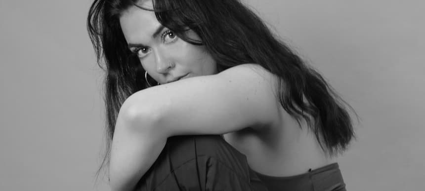 32 D42286 7 A47 4 B80 9 CEA 3 B5 B87 A3 FA58