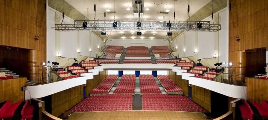 CH Auditorium 06 700x525 1