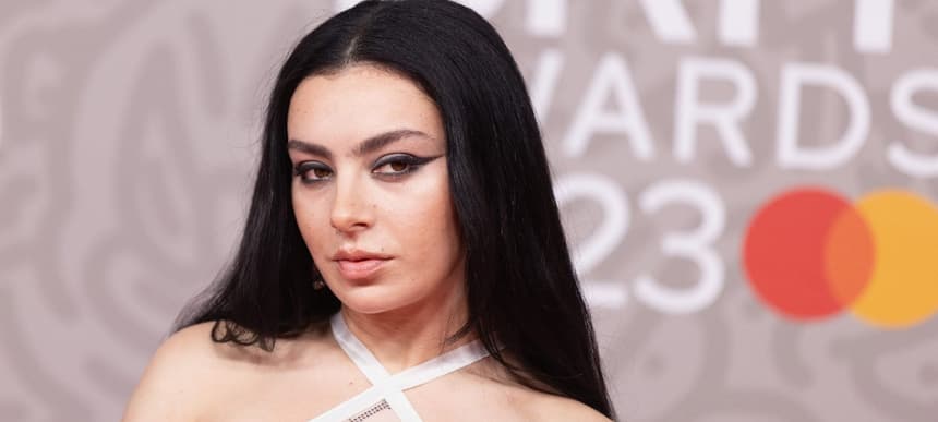 Charli XCX BRIT Awards 2023 1392x884