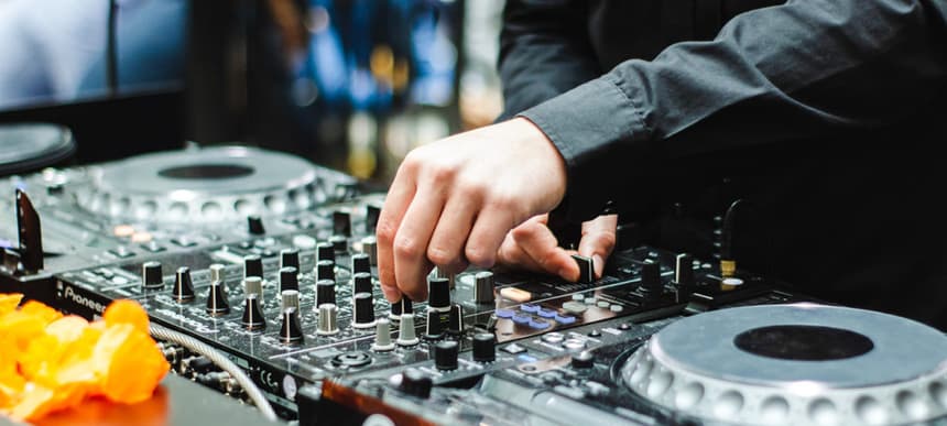 Dj school